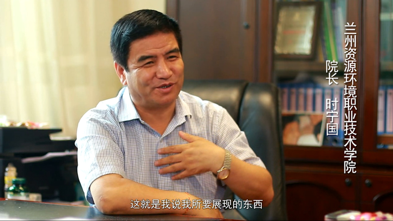 【展現(xiàn)效果佳，服務(wù)態(tài)度好，敬業(yè)精神打動(dòng)我們】